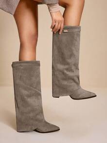 Daringsoles Giày bốt cao cổ mũi nhọn, đế dày, chất liệu da lộn, có tua rua, dáng ôm, dành cho nữ - Màu Xám nhạt - Xem 4