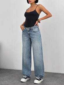 EURMUSE Women's Loose Fit Straight Leg Jeans With Pockets, Casual & Versatile - Medium Wash - View 3