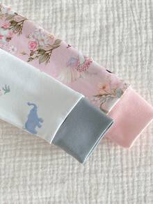 SHEIN Vintaside Kids 4件套女童可爱天鹅花卉印花撞色长袖上衣和打底裤睡衣套装 - 彩色 - 查看 8