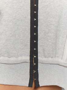 MUSERA 露缝拉链短款连帽卫衣，冬季街头风，酷炫夜店日常性感休闲款 - 深灰色 - 查看 6