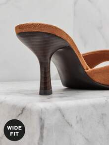 SHUZIA 女士宽楦时尚仿麂皮高跟凉鞋 - 駝色 - 查看 4