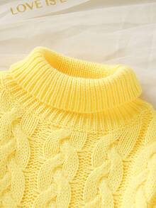 SHEIN Genkimix Kids 女婴高领加厚长袖毛衣，适合初秋和冬季穿着，适合多种场合：居家、外出、学步、爬行等，也适合圣诞节、新年等聚会派对。 - 黃色 - 查看 3