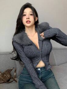 DAZY 纹理条纹毛绒领拼接修身性感开衫长袖女式T恤，秋冬Y2K风格 - 深灰色 - 查看 5