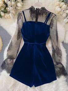 GlowEve 春夏新款黑色长袖蕾丝边饰优雅修身设计金色装饰纽扣天鹅绒连体裤，女士冬季、圣诞节、新年服装 - 藏蓝色 - 查看 2