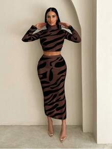 Zolique Bộ 2 món/Bộ áo len cổ lọ ngắn tay và chân váy in họa tiết động vật thời trang dành cho nữ - màu nâu - Xem 5