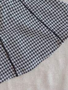 PrepCrw Set de 2 bucăți pentru fete tinere, elegant, urban, versatil, 2 în 1, cu guler alb, hanorac tricotat cu dungi albe și fustă mini clasică alb-negru cu model Houndstooth, potrivit pentru ieșiri casual, excursii, întâlniri, sărbători, toamnă și iarnă. - Alb-negru - Vizualizare 6