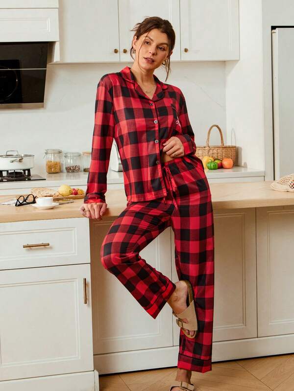 Doze Lane Conjunto de pijama holgado de manga larga con cuello de solapa, estampado de bloque de color retro casual, y estampado de la letra "Hers" para mujer