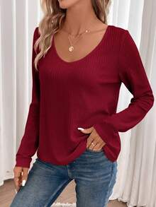 SHEIN Frenchy Áo thun dài tay phối ren vải waffle màu đỏ rượu vang, thích hợp cho mùa đông, Giáng sinh và Năm mới, kiểu dáng thường ngày cho nữ, màu đỏ rượu vang, tay dài, phong cách xuân hè. - Màu Đỏ Sâu - Xem 3