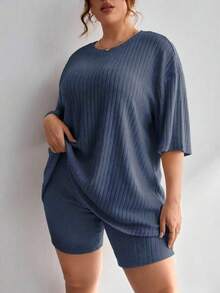 SHEIN Essnce Plus Size Simple Solid Color Short Sleeve Top And Shorts 2 Pieces Set - Royal Blue - View 3