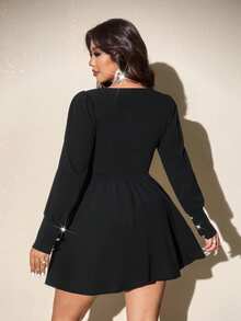 Viva Relle V领玫瑰泡泡袖腰带A字黑色连衣裙，精致优雅的法式奢华网纱拼接，适合工作、派对等多种场合，优雅大码女装 - 黑色 - 查看 2