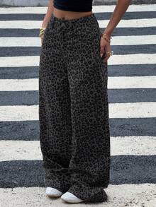 DAZY Women's Leopard Print Loose Fit Washed Petite Jeans