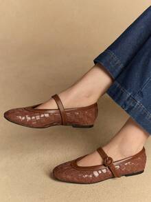 Rosivie أحذية نسائية مسطحة بلون بوردو عصرية