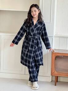 DAZY 2pcs/Set Tween Girls Plaid Minimalist Mid-Length Robe & Straight Loose Pajama Pants, Comfortable Home Wear For Fall - Navy Blue - View 3