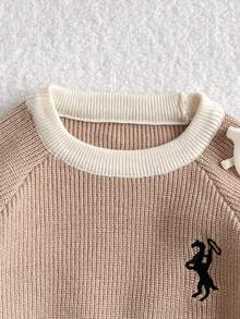 Souflis Souflis Set Kasual Bayi Laki-laki Motif Ksatria dengan Sweater Lengan Raglan Bergaris dan Celana Rajut, Musim Gugur/Dingin - Khaki - View 8