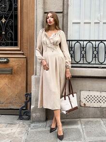 SHEIN Frenchy 女士休闲日常通勤简约纯色抽绳宽松圆领灯笼袖褶裥中长连衣裙，春秋季 - 杏色 - 查看 4