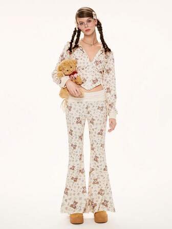 Kawaii Women's Cute Bear & Ditsy Floral Lace Patchwork Sweatshirt And Pants 2 Pieces Set