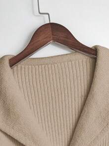 GlowEve 新款女士V领开衫，欧美风撞色优雅简约时尚针织上衣 - 卡其色 - 查看 4