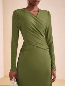 Zivah 2025 初秋夏季新款日常约会通勤商务女士优雅沙滩游轮派对简约流行生日派对高端交叉露背长袖针织拼接缎面亮面面料女士修身长裙-A - 軍綠色 - 查看 7