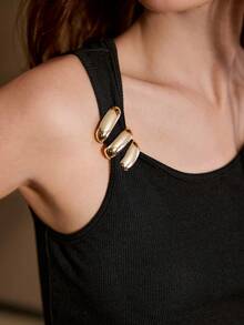 MOTF PREMIUM 女士金属装饰V领修身背心 - 黑色 - 查看 2