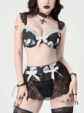 Ensemble de lingerie gothique d'Halloween avec impression de squelette, patchwork de dentelle et nœud. Soutien-gorge à armatures pour femmes