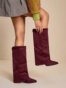 Daringsoles Giày bốt cao cổ mũi nhọn, đế dày, chất liệu da lộn, có tua rua, dáng ôm, dành cho nữ - Màu Đỏ Sâu - Xem 5