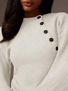 Athîral 女士休闲日常通勤简约纯色纽扣装饰修身毛衣，秋冬款 - 杏色 - 查看 5