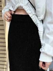 FRIFUL 女士纯色深灰色罗纹针织弹力腰直筒半身裙，显瘦，适合度假、秋季和冬季穿着。 - 黑色 - 查看 6