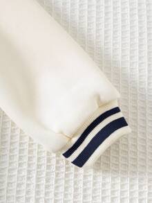 Cozy Pixies 2 件套男婴卡通熊图案针织柔软圆领长袖套头衫和松紧腰裤套装