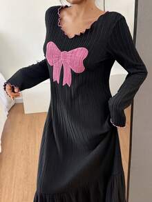 SHEIN 女士蝴蝶结刺绣拼接荷叶边下摆舒适针织睡裙，适合秋冬季穿着 - 彩色 - 查看 3