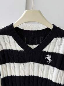 SHEIN Tween Girl Striped Sweater Suitable For Casual Wear, Back To School Wear, Home Style, Daily Wear, School Wear, Travel Wear, Sports Wear, Winter Wear, Christmas Wear, New Year Wear, Preppy Style Autumn Winter White And Black Striped Sweater Knit Sweater Cute Sweater Unisex Cable Knit Sweater - Black and White - View 6