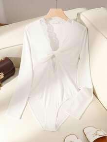 Airlisse 优雅性感扭纹蕾丝边连体衣，适合通勤，秋季 - 白色 - 查看 4