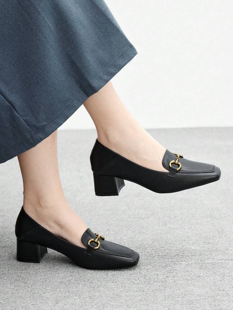 CUCCOO BIZCHIC Women's Classic Black Patent Leather T-Strap Low Heel Flats For Christmas Spring Shoes