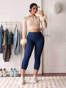 Flexra Women's Belted Waist Skinny Casual Versatile Capri Jeans - Black and White - View 4