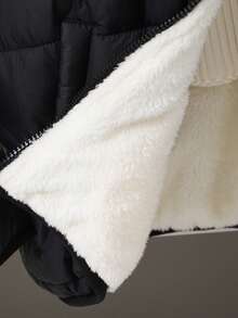 男童黑色绗缝外套一件，带刺绣字母贴花和绗缝滚边 - 黑色 - 查看 6