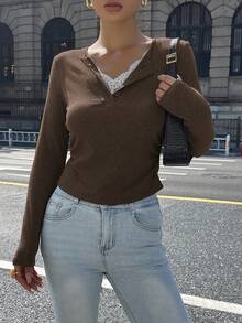 女士蕾丝拼接V领修身罗纹长袖T恤 - 棕色 - 查看 2