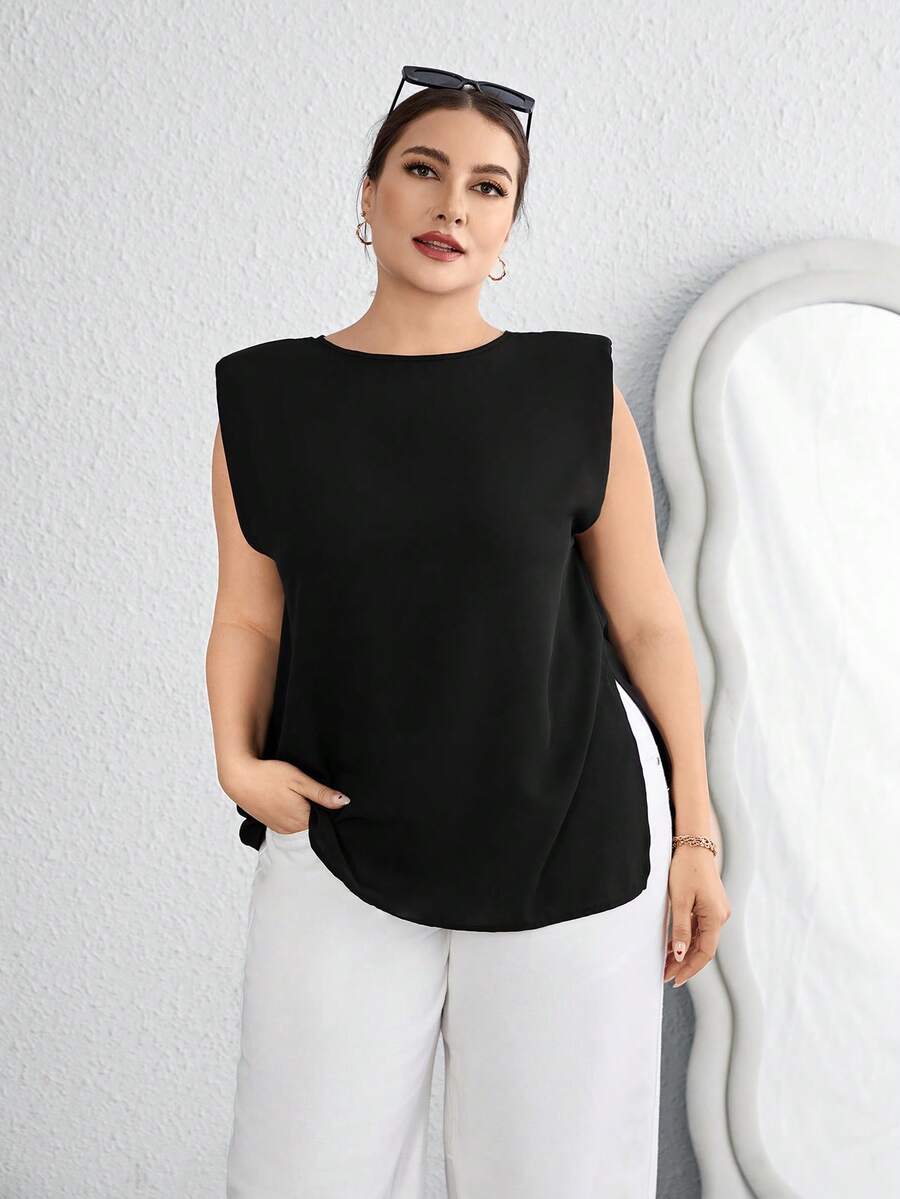 SHEIN Essnce Plus Size Shoulder Padded Split Hem Shirt - Black - View 1