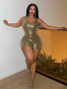 Slaydiva Quần short nữ cỡ lớn, thanh lịch, cạp cao, ôm sát, màu đen trơn, xếp ly hai bên, chất liệu vải phủ PU. - màu xanh lá - Xem 5
