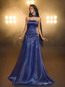 Glamrae Elegante e lussuoso abito blu in raso e organza con ricami di nappine e catene in cristallo lavorati a mano, con corpetto senza spalline 2 in 1 e gonna a-line fluente con strascico. Perfetto per appuntamenti, feste, occasioni formali, matrimoni o abiti da sera (lavorazione pregiata). - Blu - Visualizzare 7