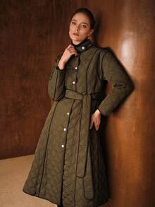 MOTF PREMIUM 女士高领撞色滚边系带长款绗缝冬装外套 - 軍綠色 - 查看 7