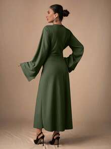 EURMUSE Elegant Commuter Solid Color Bell Sleeve Dress - Army Green - View 2