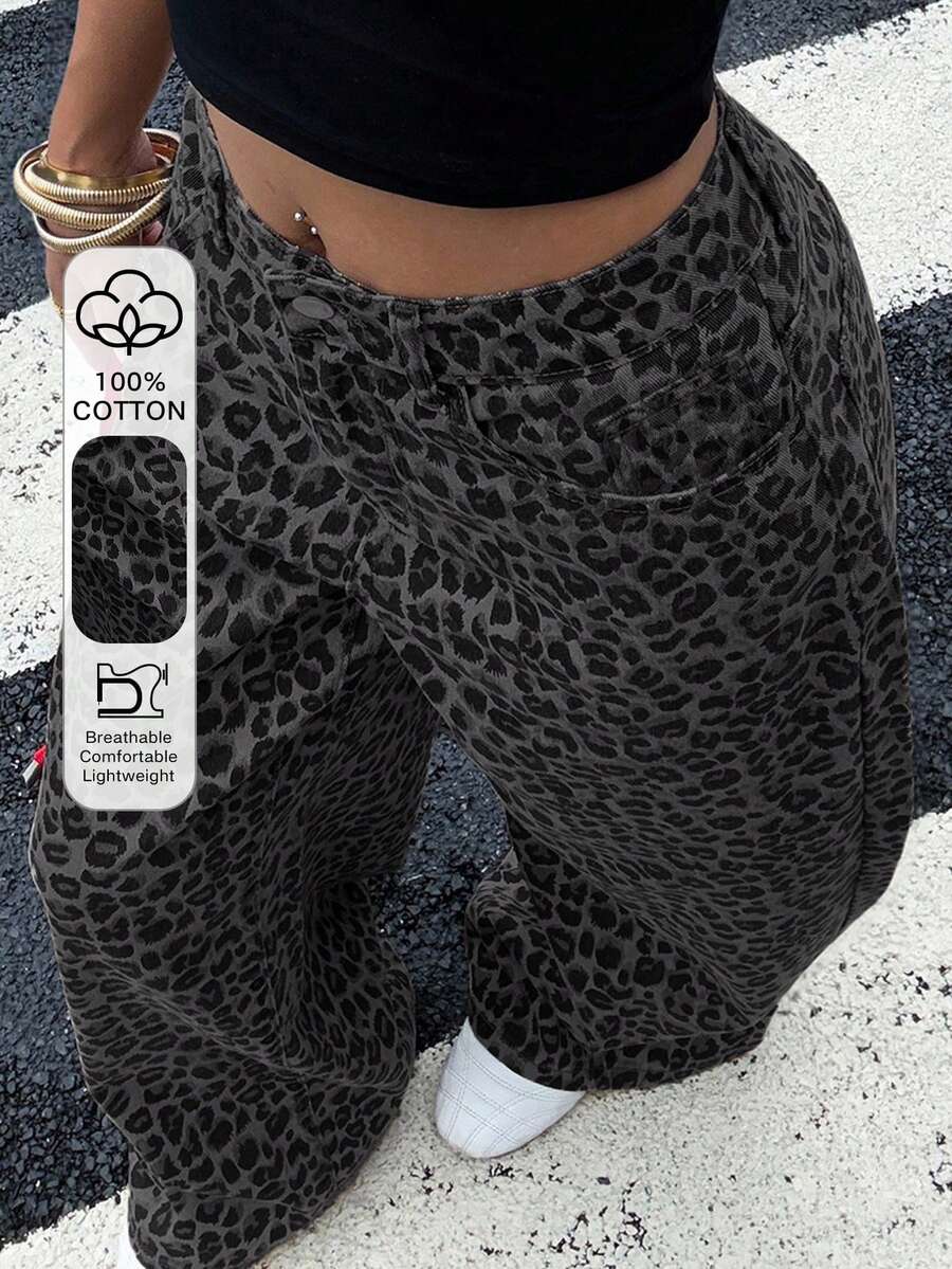 DAZY Women's Leopard Print Loose Fit Washed Petite Jeans