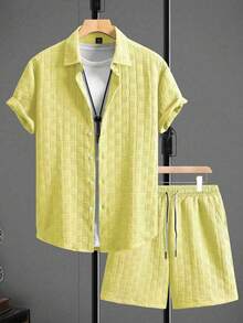 Manfinity RSRT Bộ 2 món/Bộ đồ nam thường ngày màu trơn vải họa tiết tay ngắn và quần short cạp rút, trang phục mùa hè, bộ đồ hai mảnh màu vàng, trang phục ấm áp - Màu vàng - Xem 3