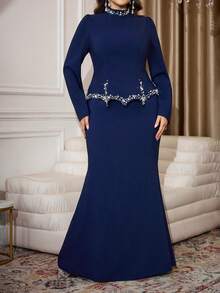 Modelyn Vestido elegante de manga larga, ajustado, con cuello de pie y decoración de strass, talla grande - azul real - Ver 6