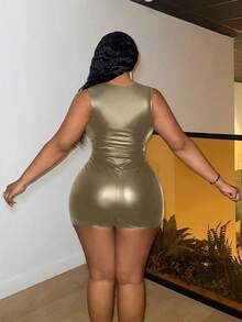 Slaydiva Quần short nữ cỡ lớn, thanh lịch, cạp cao, ôm sát, màu đen trơn, xếp ly hai bên, chất liệu vải phủ PU. - màu xanh lá - Xem 2