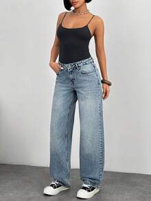 EURMUSE Women's Loose Fit Straight Leg Jeans With Pockets, Casual & Versatile - Medium Wash - View 4