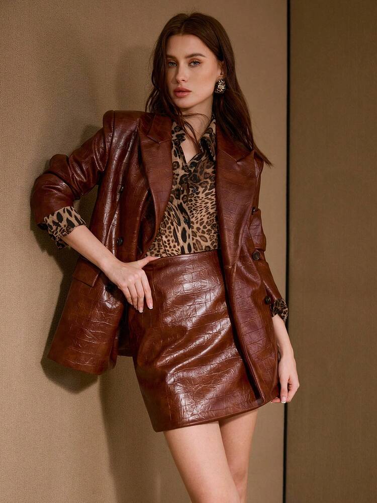 WOMEN'S SOLID COLOR SPECIAL TEXTURED LEATHER-LIKE WAIST SLANT POCKET ELEGANT MINI SKIRT