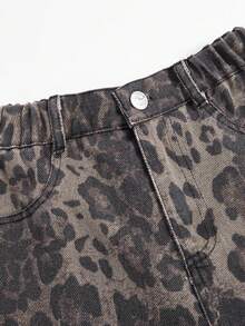 SHEIN Explorewe Tween Girls' Y2K Style Leopard Print Cargo Pants, Soft Washed Leopard Camouflage, Y2K Streetwear Fashion, Relaxed Fit With Accordion Pockets, Elastic Waist, Straight Leg, Cotton Denim Fabric, Suitable For Daily, Party, School, Commuting, Autumn/Winter New Arrival - Multicolor - View 8