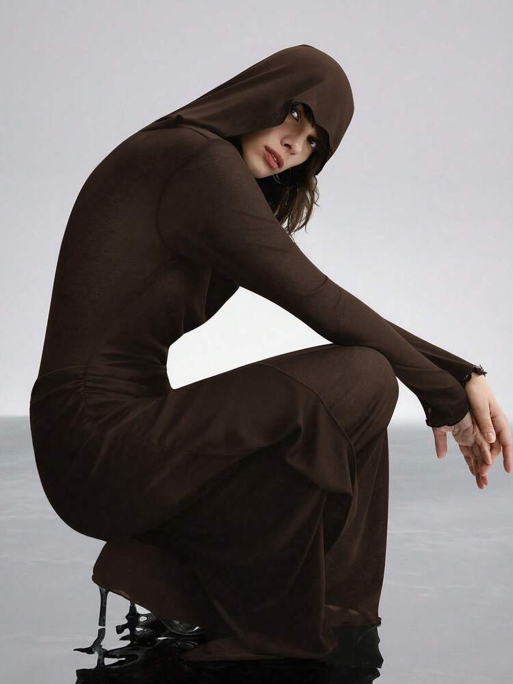 Airlisse 女士优雅U领连帽修身薄纱长袖连衣裙，适合派对穿着 - 棕色 - 查看 4