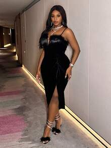 Slaydiva فستان ميني مشدود مزخرف بالفرو المزيف بياقة على شكل حرف V بدون أكمام، مناسب للحفلات والنوادي الليلية والعطلات والنوادي والبارات وأحداث المساء