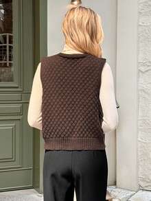 Serisse Colete feminino casual de tricô, cor sólida, decote em V e abotoamento simples, ideal para outono/inverno. Colete de tricô feminino, cardigã sem mangas, blusa marrom, cardigã marrom, suéter marrom, colete estilo western, blusa de tricô texturizado, colete de tricô grosso. - Castanho - Ver 2